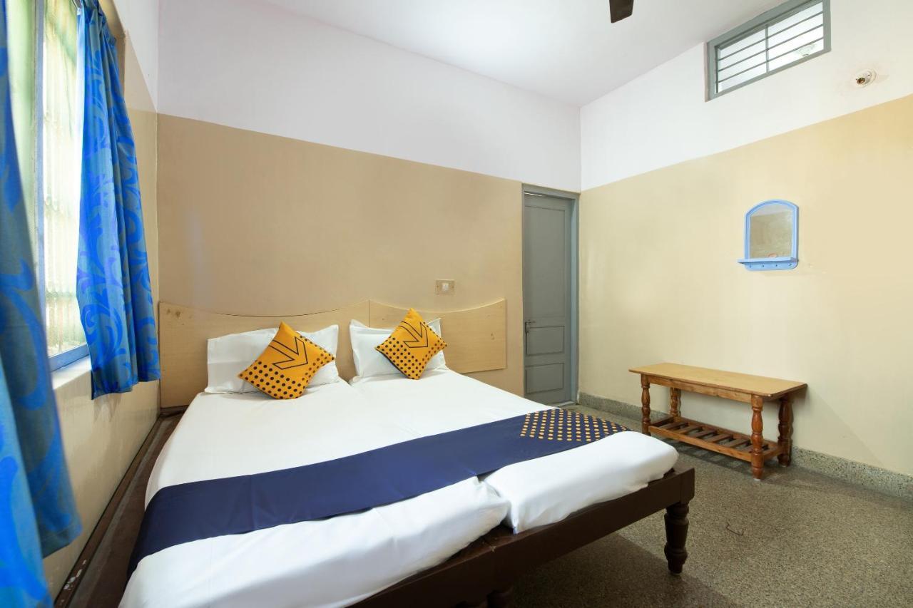 Spot On 66235 Samruddhi Lodge Tumkur Exterior photo